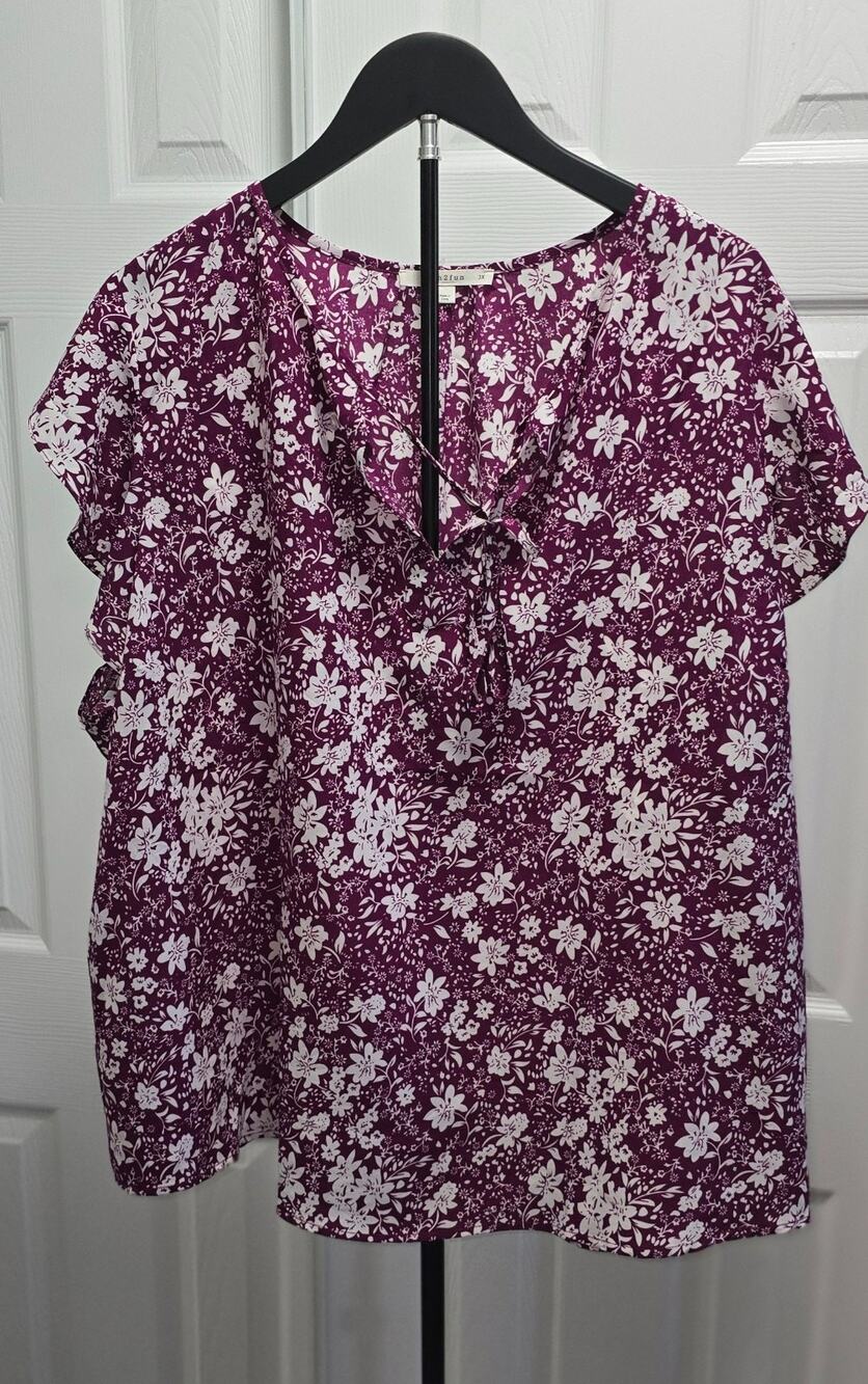 fun 2 fun blouse 3xl Purple Floral Sleeveless